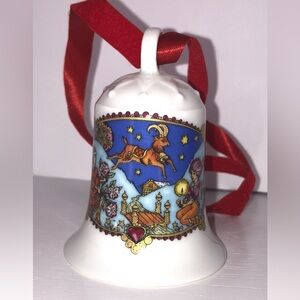 1979 Alpenland Steinbock Hutschenreuther Porcelain Christmas Bell Ornament 3"
